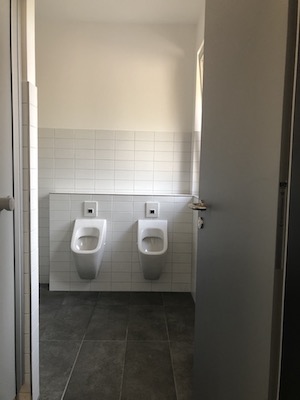 Hort Urinalbereich Jungen-WC